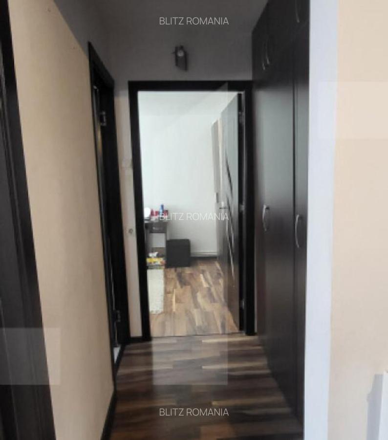 Apartament de vanzare, cu 3 camere, 67 mp, zona Bucovina - 9