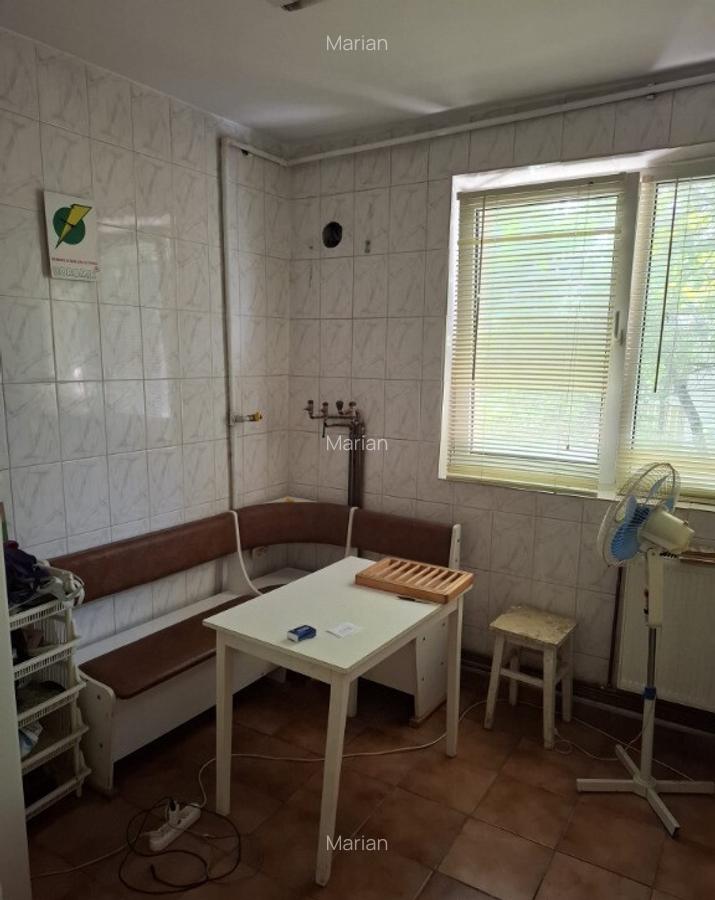 Proprietar,apartament 3 cam Vila(nr.31),Pajura,str.Presei,renovat,et.2 - 3
