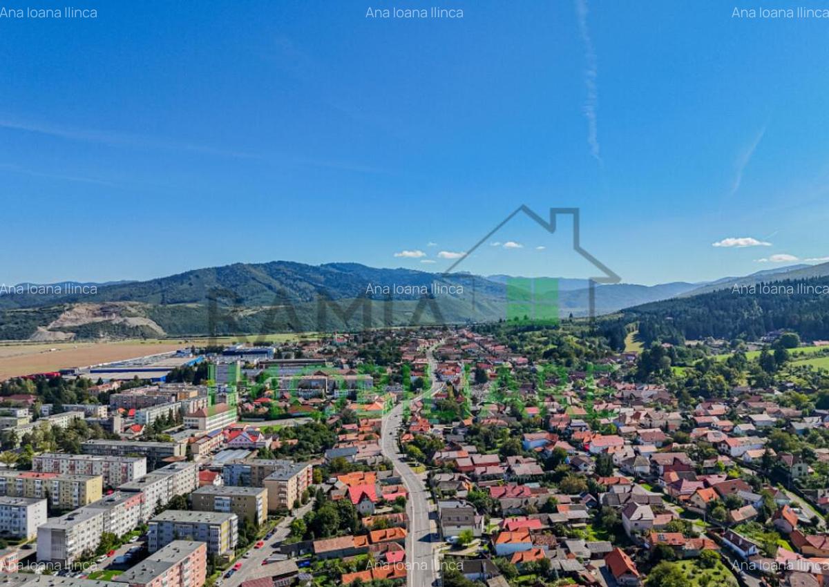 Casa primitoare in Satulung, Sacele curte generoasa ? - 9