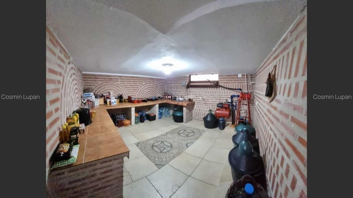House for sale, 4 rooms in Spătaru - 10