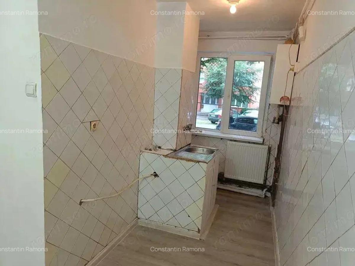 Dambu Pietros - Vanzare apartament 2 camere - Str. Petru Dobra - 4