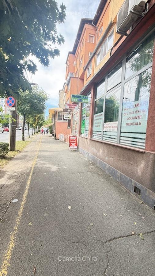 BD. TRAIAN (ZONA MARINEX) spatiu stradal 77mp, pt birouri! - 1