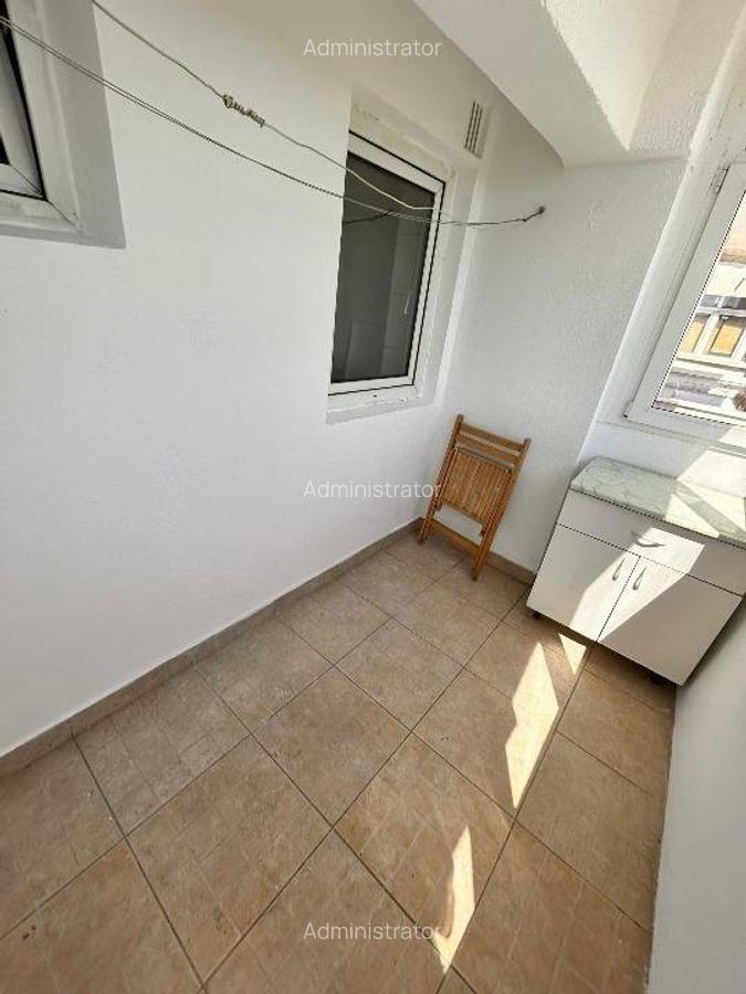 Piata Romana Calea Dorobantilor langa Facultatea ASE,aproape de metrou - 7