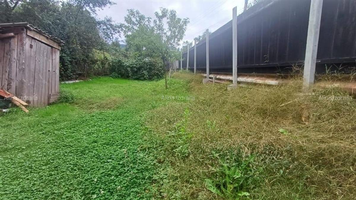 Casuta traditionala de vanzare in Saliste - 9