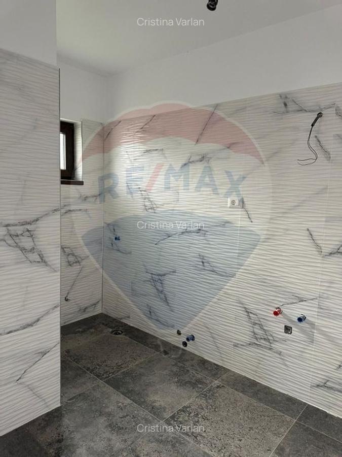 Casa / Vila cu 5 camere de vanzare in zona Central - 17