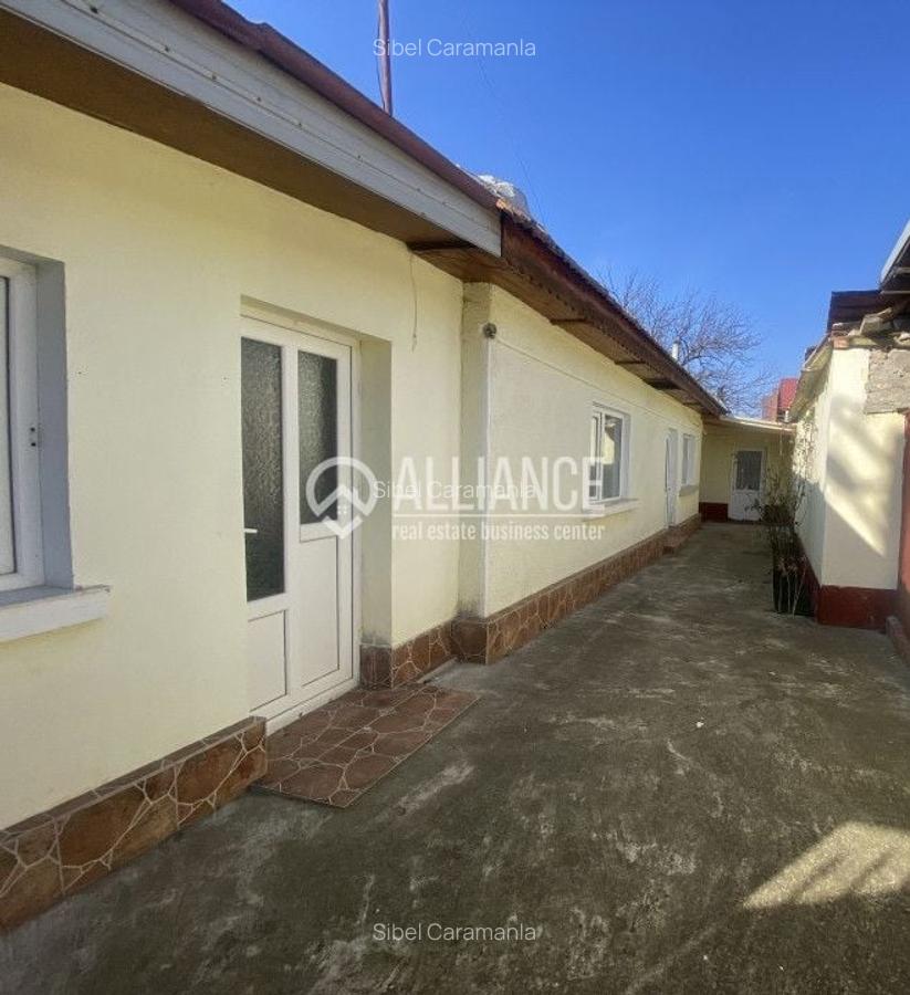 Murfatlar (COD 07)Casă bătrânească locuibilă cu teren de 300 mp - 1