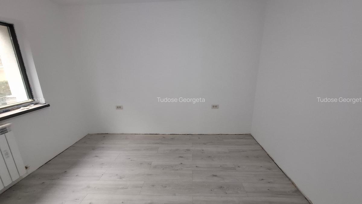 Dacia - ap 3 cam , parter/4 , dec, Suprafata 68,1 mp - 5