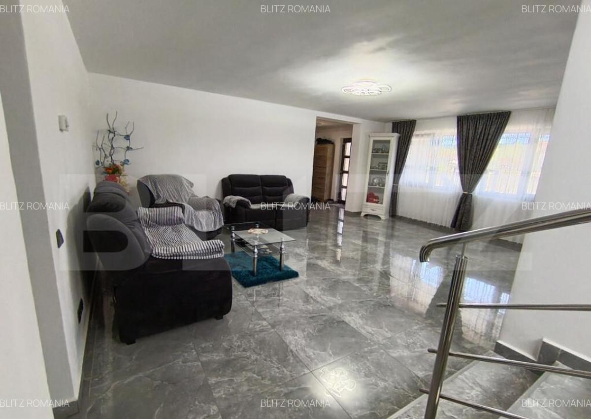 Casa cu 4 camere mobilata ?i utilata in suprafa?a de 237 - 3