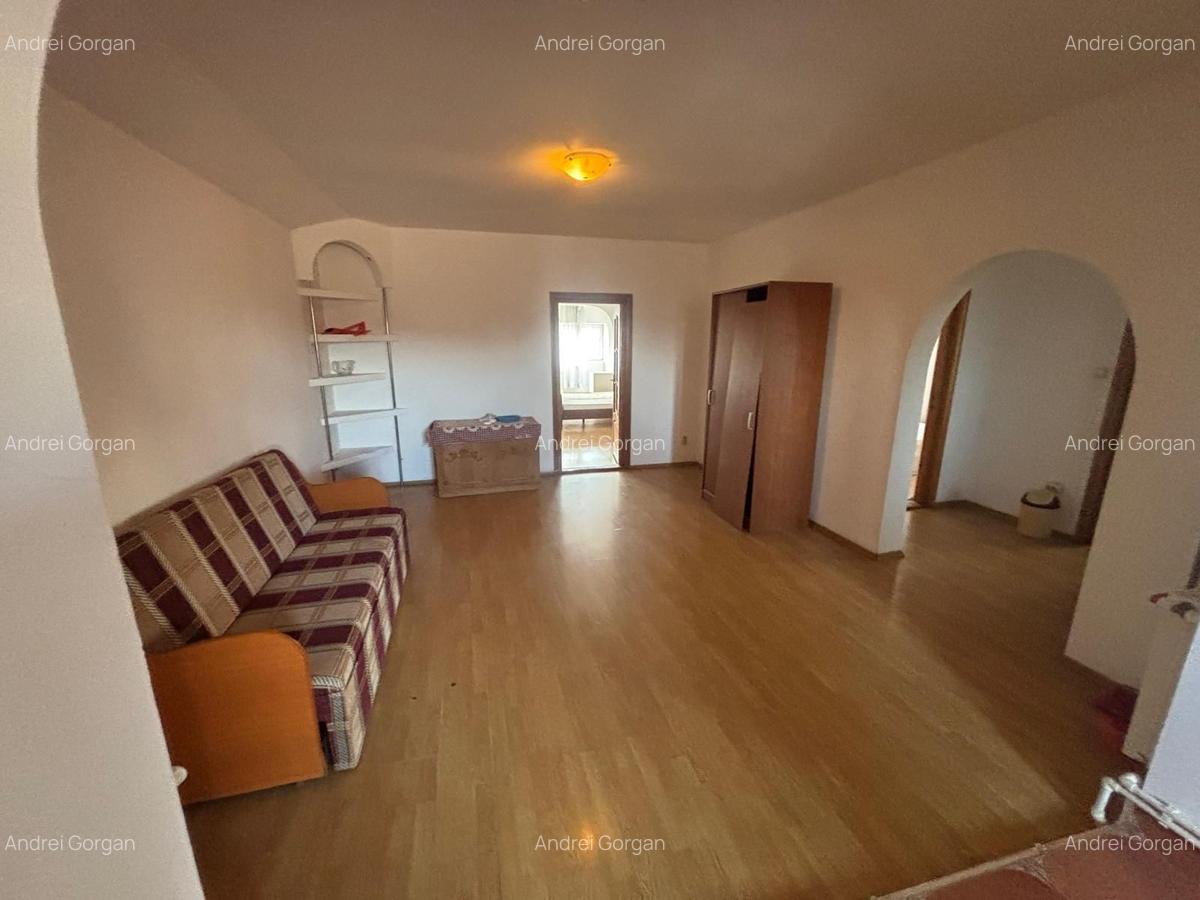 Apartament 3 camere Tg. Cucu - Golia - 1