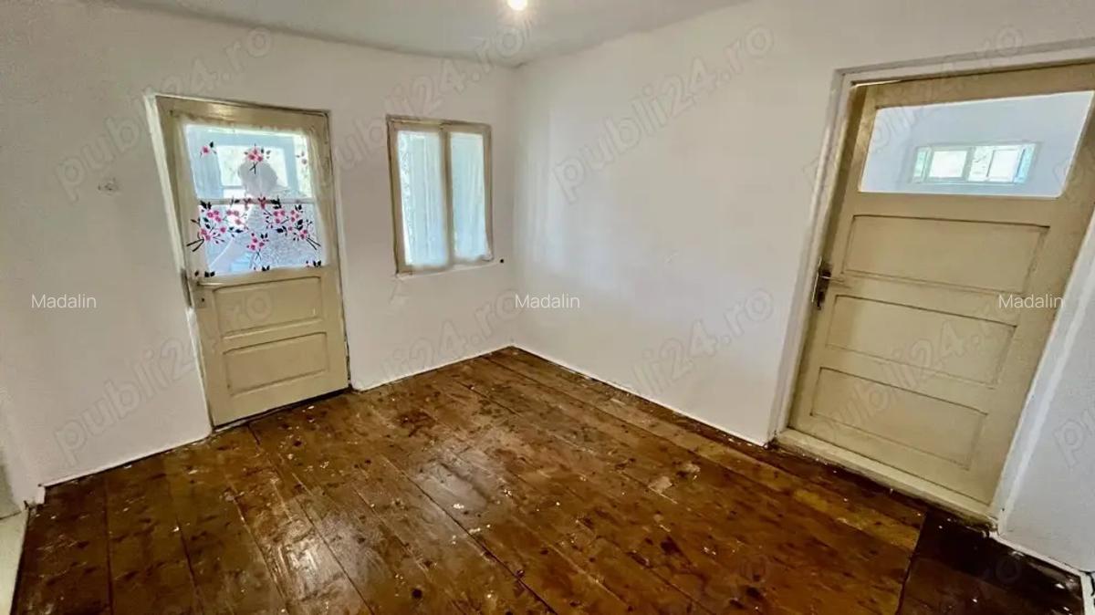 Casa locuibila la tara judetul Valcea zona pitoreasca - 7