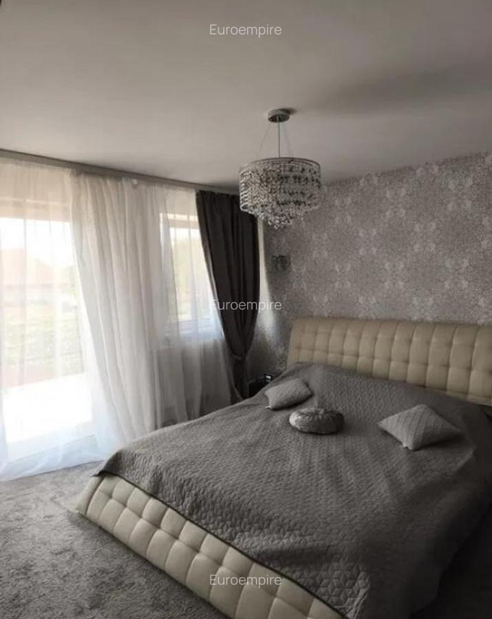 Vila 4 camere P+1E Km 5 - 7