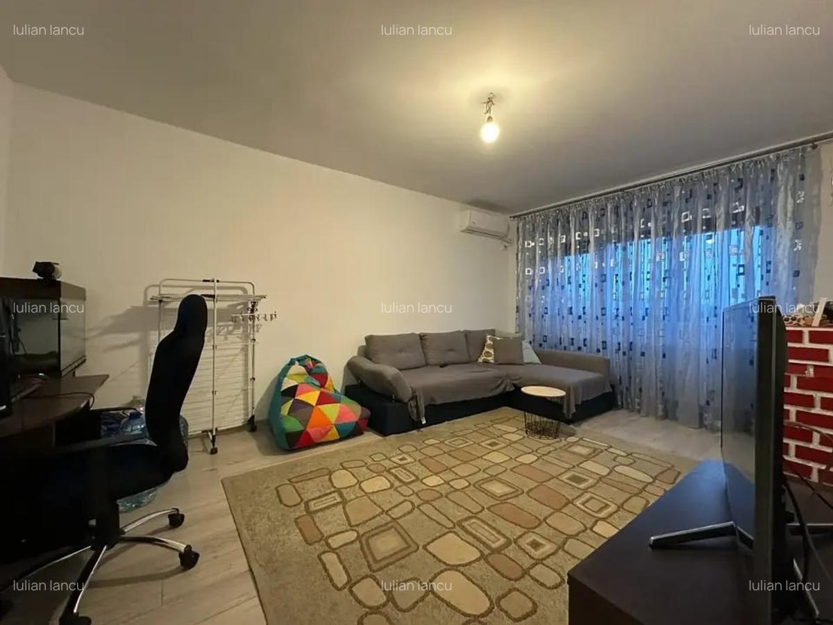 Apartament 3 camere decomandat langa Metrou Raul Doamnei ! - 2