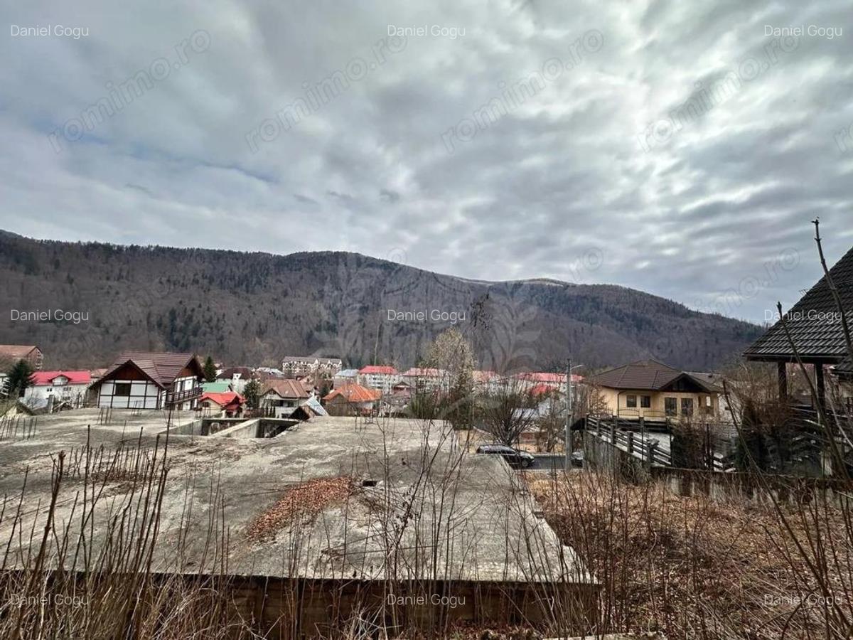 TEREN INTRAVILAN//PLATOU IZVOR//SINAIA - 7