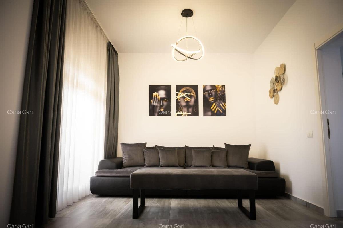 Casa P+1 curte și alee de acces private - 2