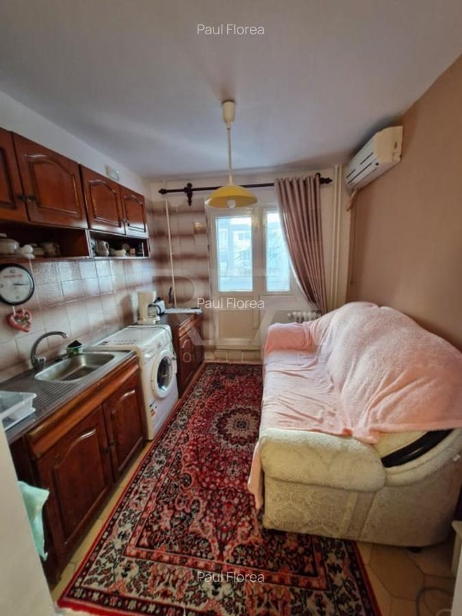 Apartament cu 3 camere la 7 minute de metroul Costin Georgian - 9