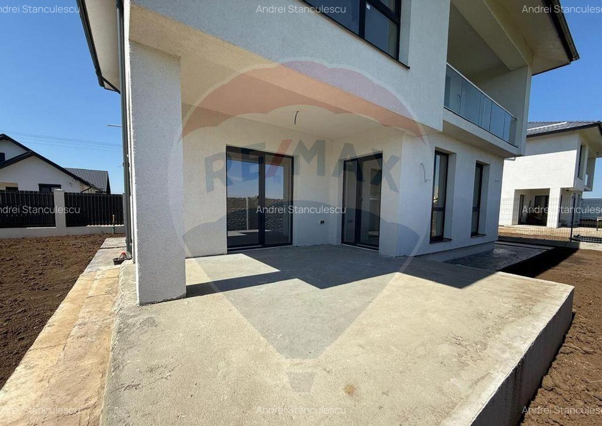 VANZARE Vila cu 4 camere in Pantelimon - 4