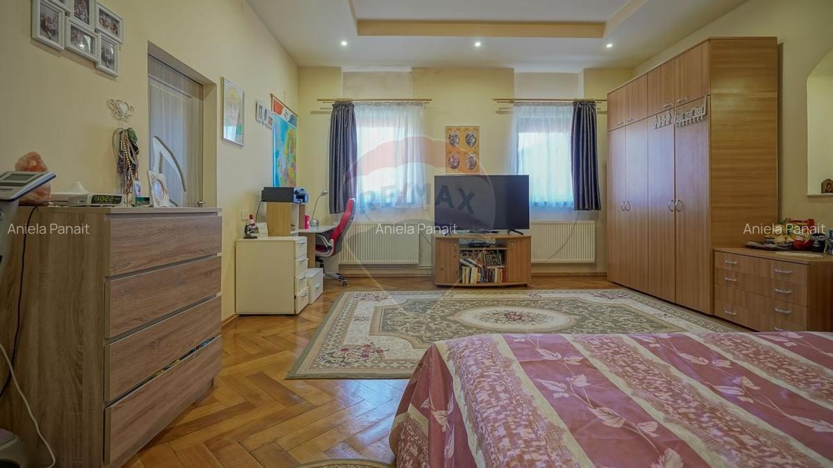 Apartament cu 3 camere semidecomandat, mobilat în Centrul Istoric - 3