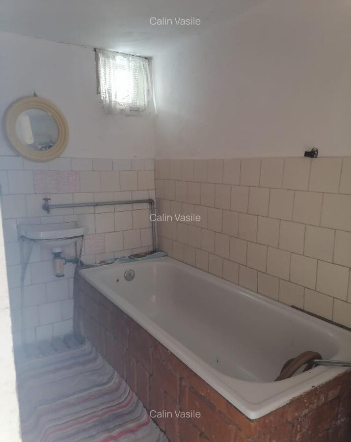 Casa in satul Zebil cu vedere superba spre lacul Babadag - 12