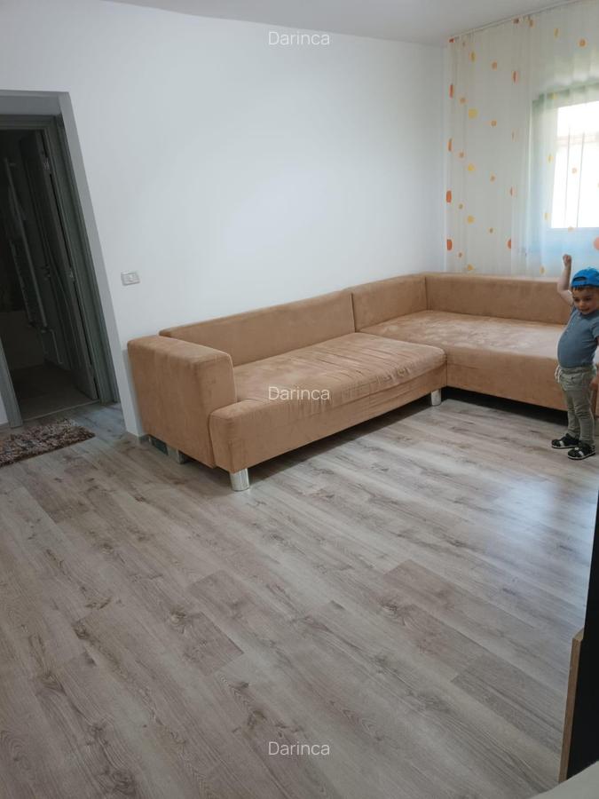 2 camere cu centrala ... Zona Dambovita .. 80.000 euro - 5