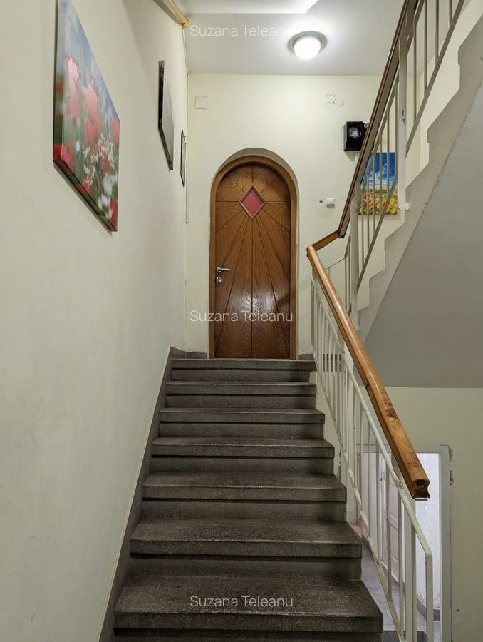 Vand apartament 3 camere in vila zona Centru Vechi Comision 0% - 2