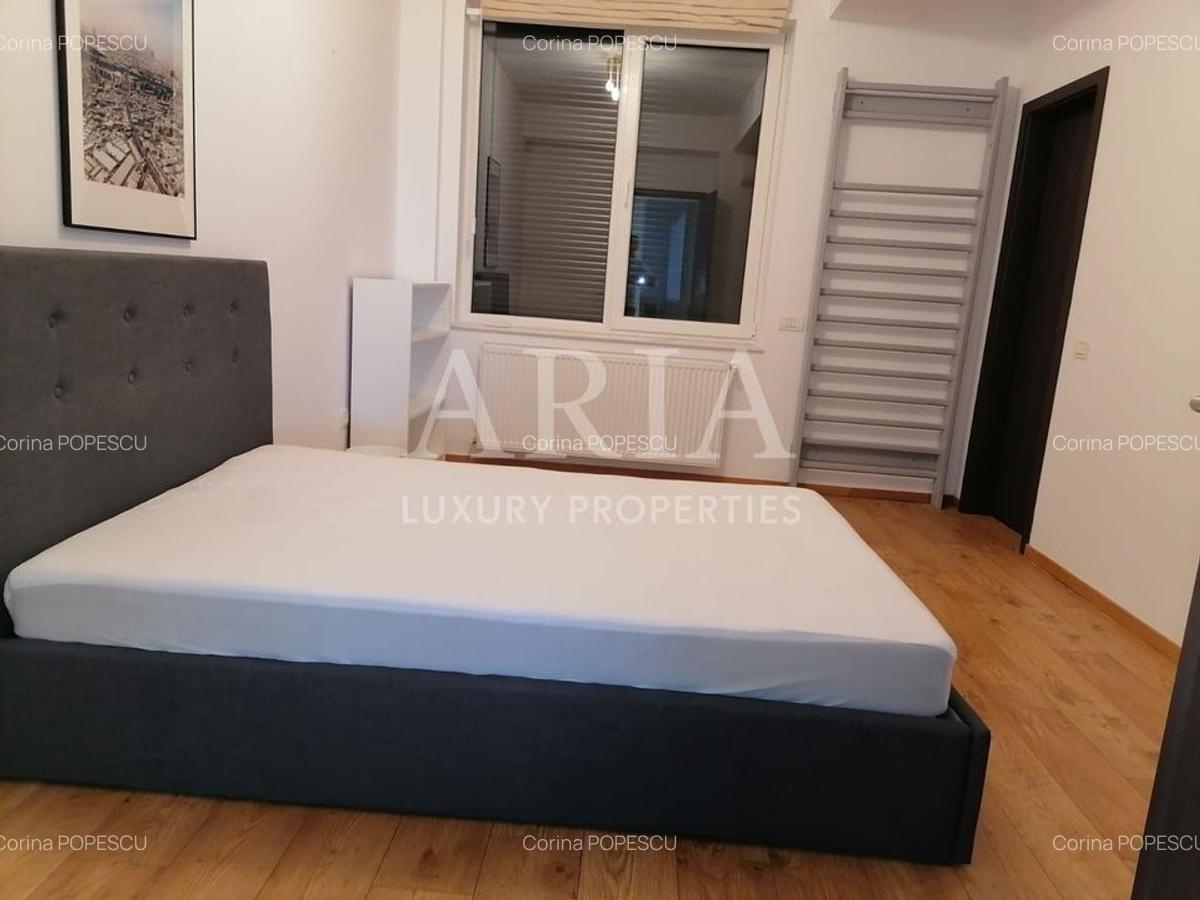 Apartament cu 5 camere decomandat, mobilat în Băneasa - 11