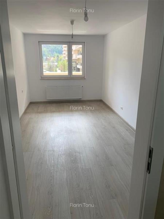 Apartament cu 3 camere decomandat, mobilat în Central - 11
