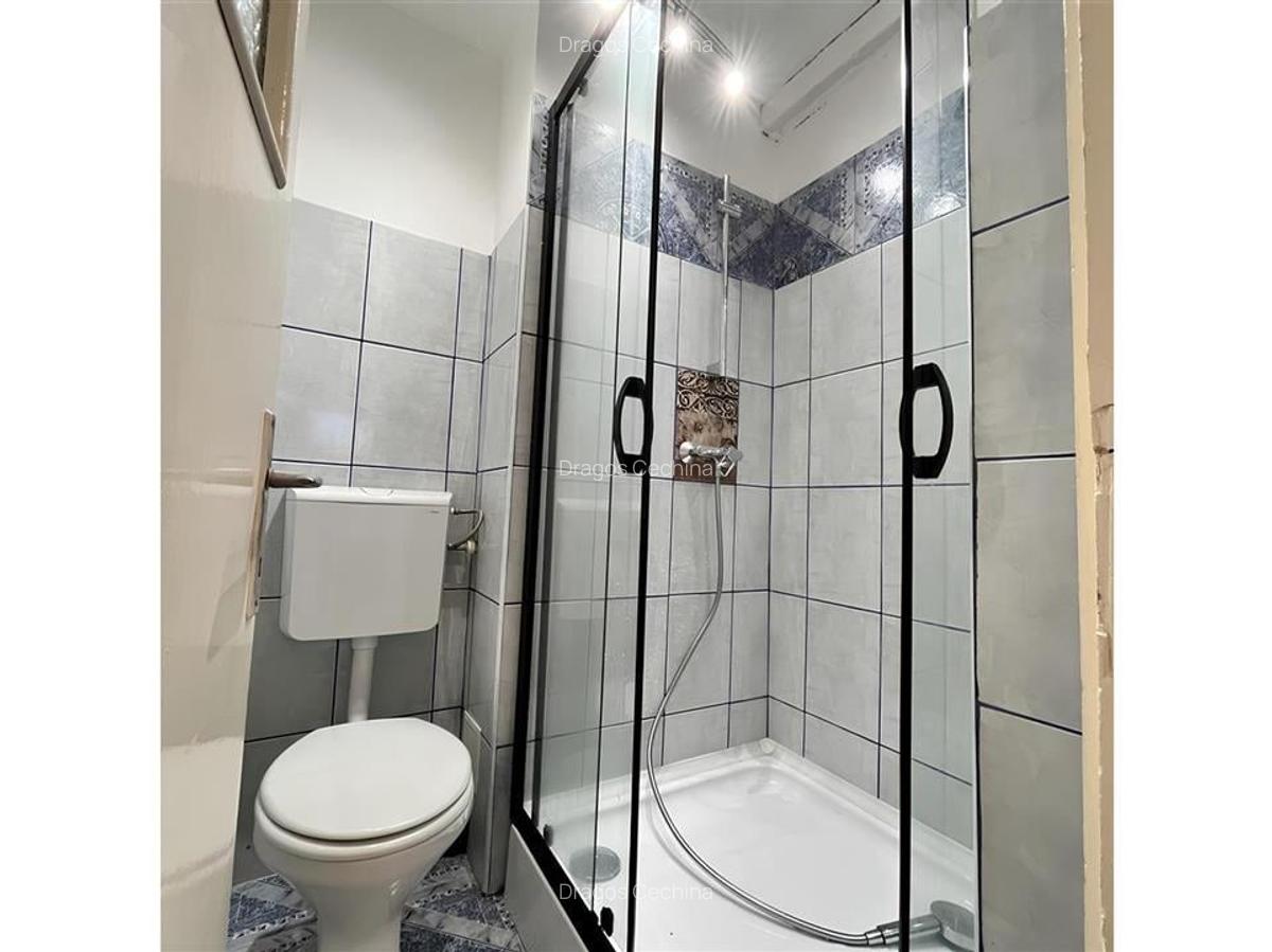 Apartament Decomandat cu 3 Camere si Parcare in Tractorul - 8