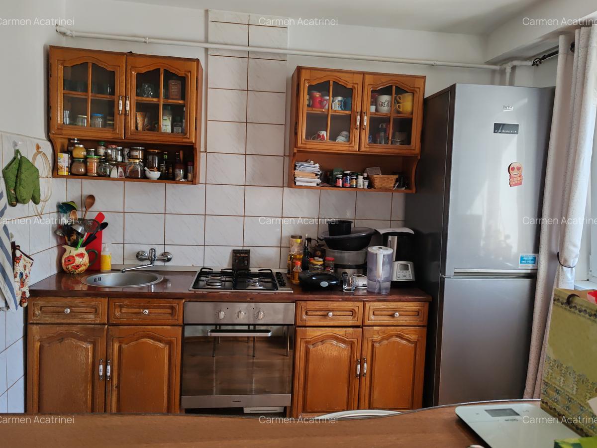 Apartament cu 3 camere decomandat în Răcădău - 13