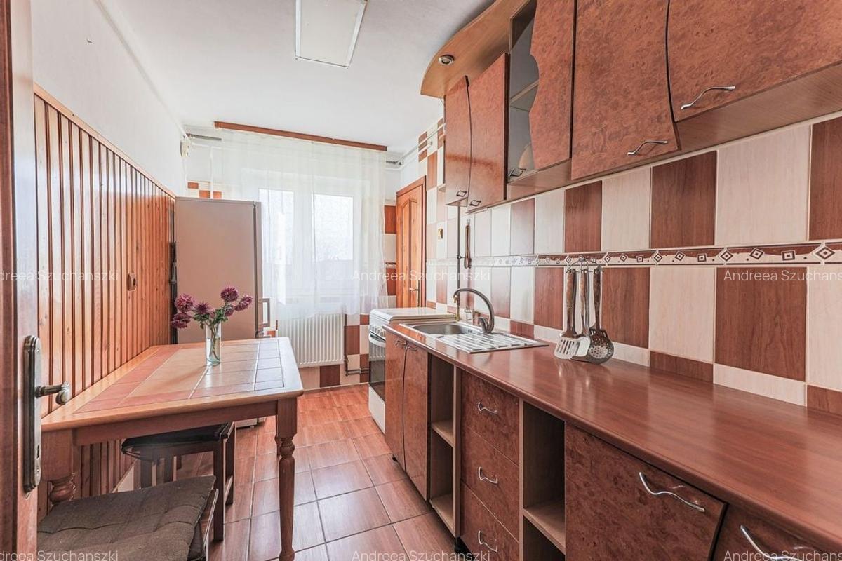 Apartament 2 camere, decomandat, 64 mp, etaj 4/4 - 3