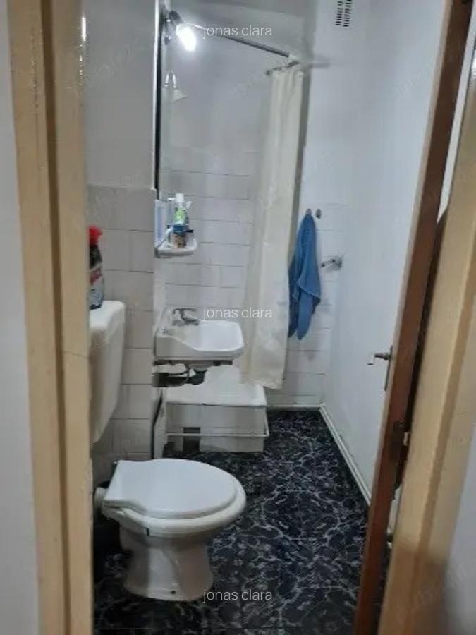 Camera de inchiriat - 2