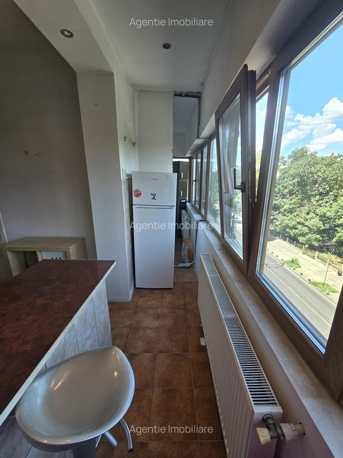 2 camere, tip studio, centrala, intre metrou Izvor si Eroilor, Bld Kogalniceanu - 12