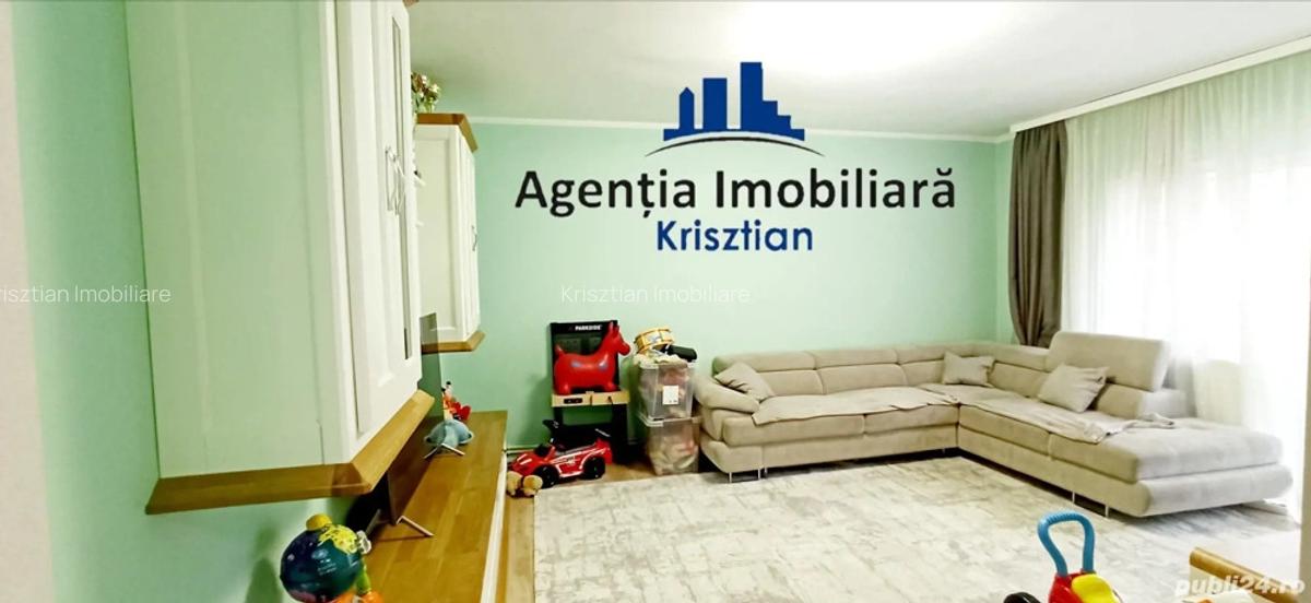 Apartament cu 3 camere de vanzare - Zona Micro 16 - 6