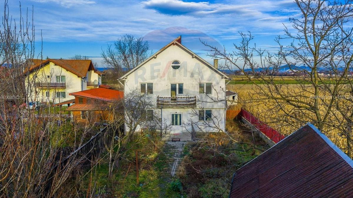 Casa de vanzare | 5 camere | Teren 1,100 mp | STUPINI | COMISION 0% | - 38