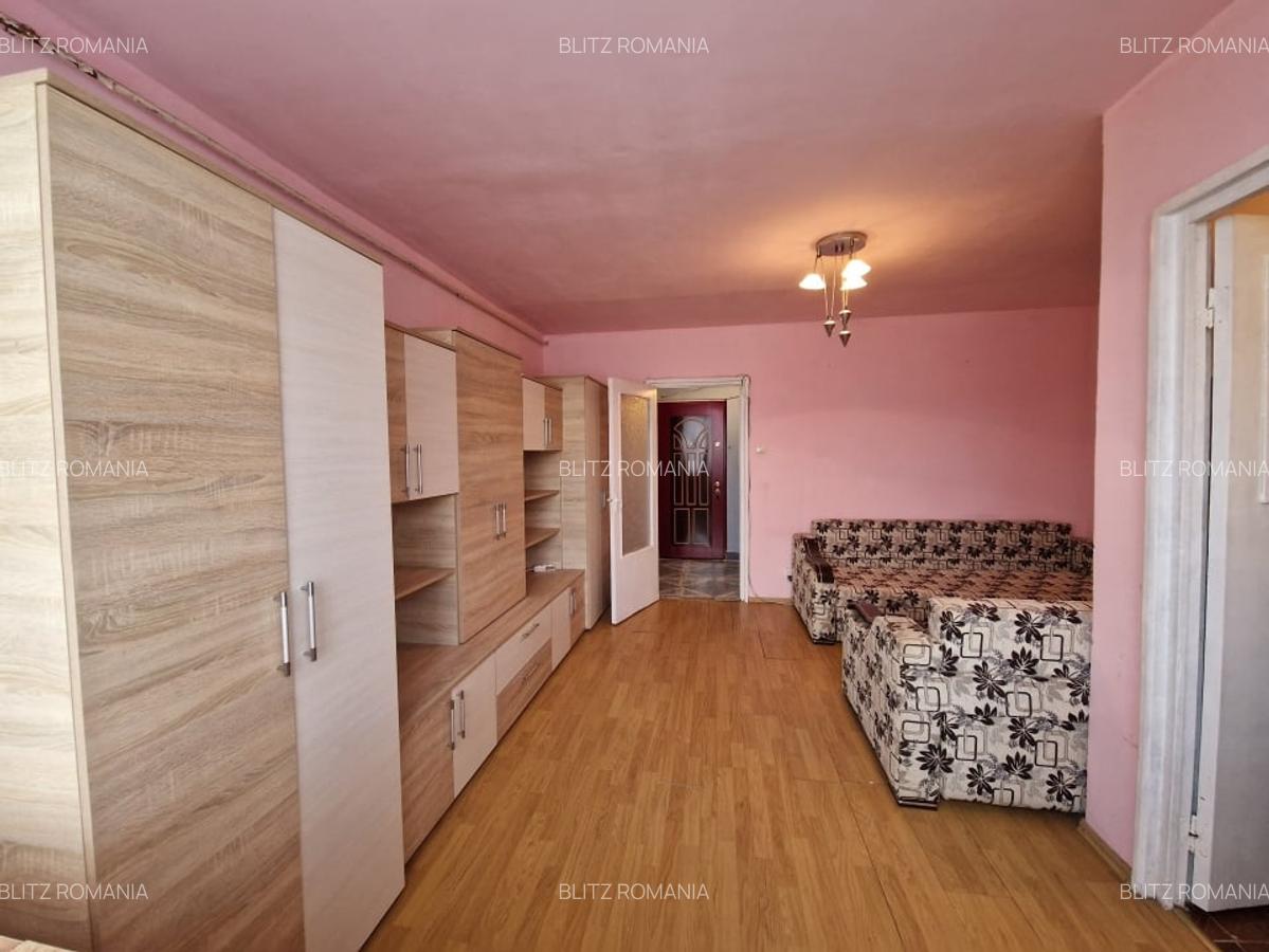 Garsoniera 30 mp – Etaj 2 – Luminisului - 1