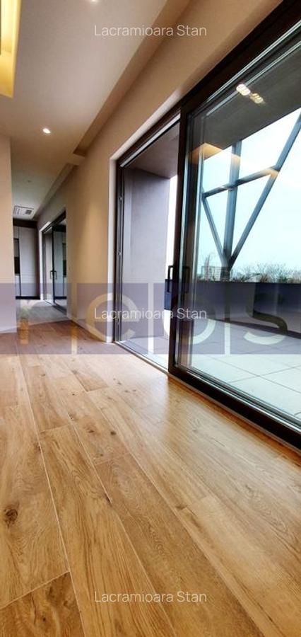 Apartament cu 4 camere, mobilat în Dacia - 12