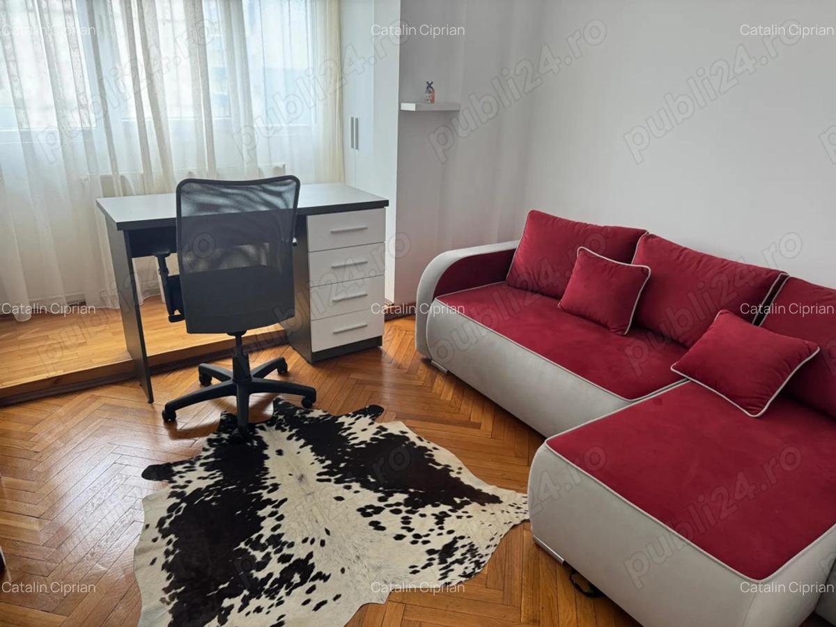 Inchiriez apartament 4 camere transformat in 3 de inchiriat in Pia?a Dacia, Timi?oara - Proprietar - 11