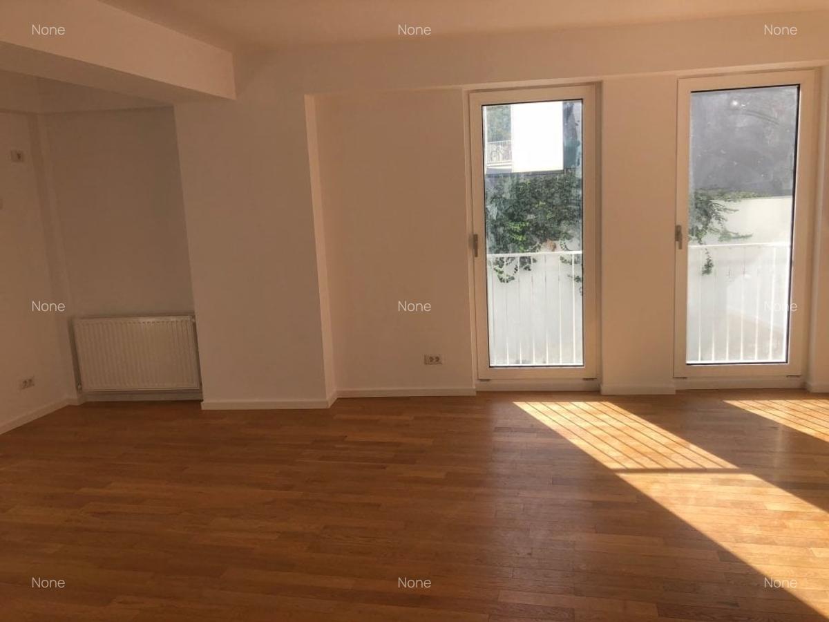 Apartament cu 3 camere decomandat în Ștefan cel Mare - 2