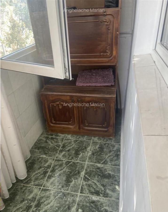 Apartament 3 camere , zona Casa de Pensii , et 2/4 , decoman - 4