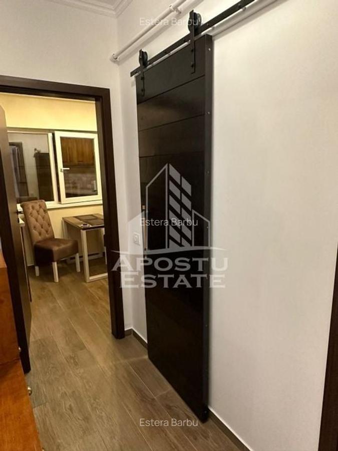 Apartament cu 2 camere decomandat, mobilat în P-ța Unirii - 13