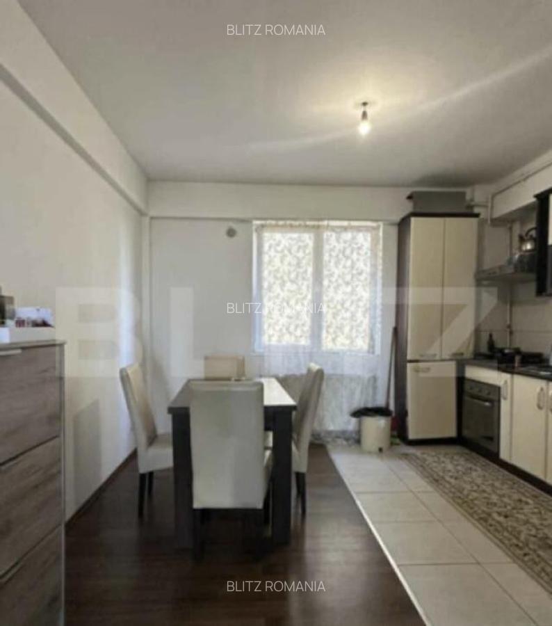 Apartament cu 3 camere, 100 mp, zona Semicentrala - 4