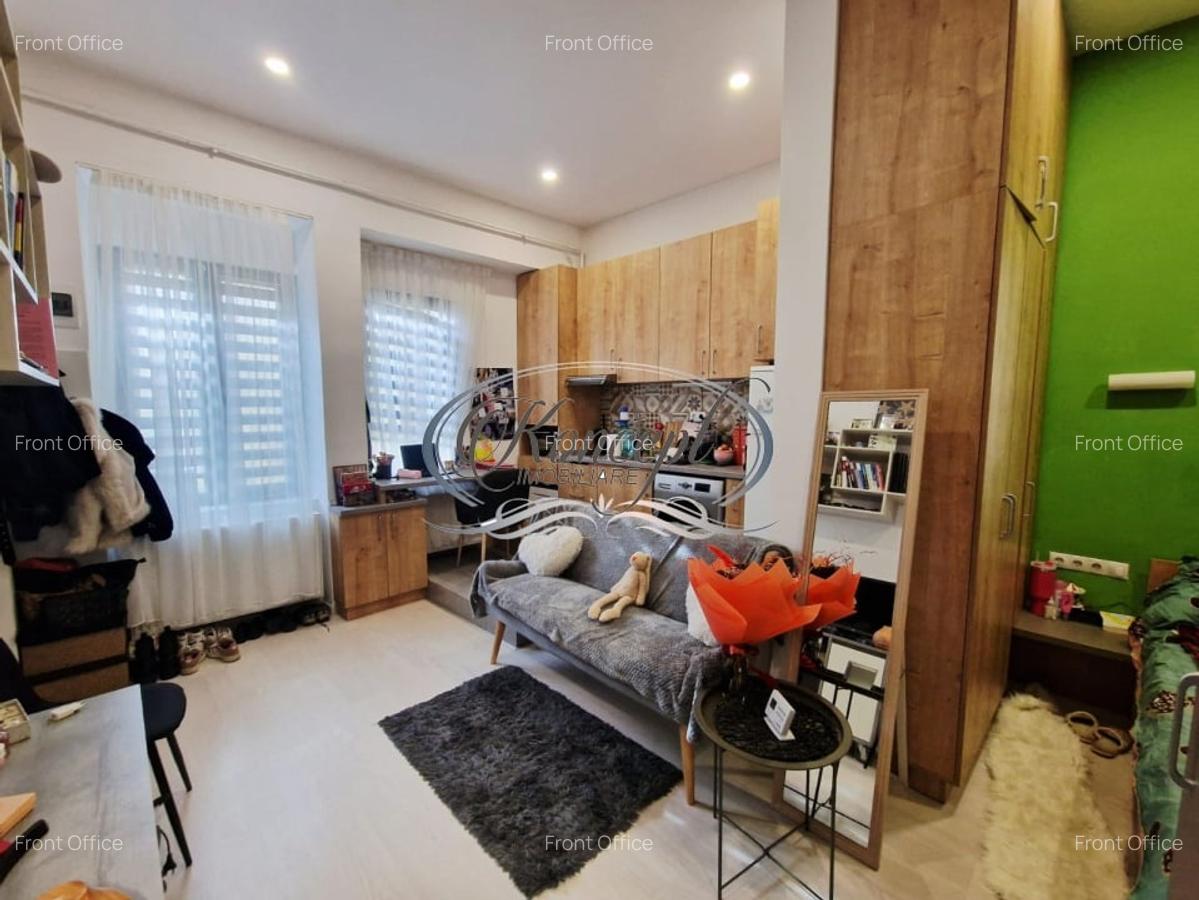 Investitie ideala: casa cu 2 unitati locative si curte, str. Horea - 6