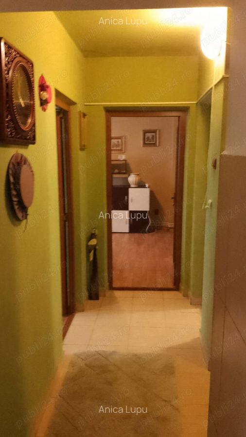 De inchiriat - 4 De inchiriat - 4