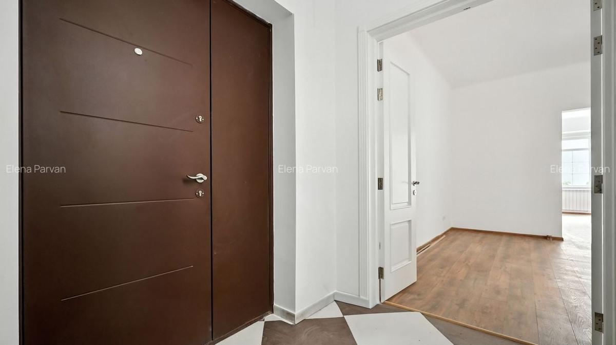 Apartament tip Penthouse 4 camere de inchiriat-Piata Romana - 16