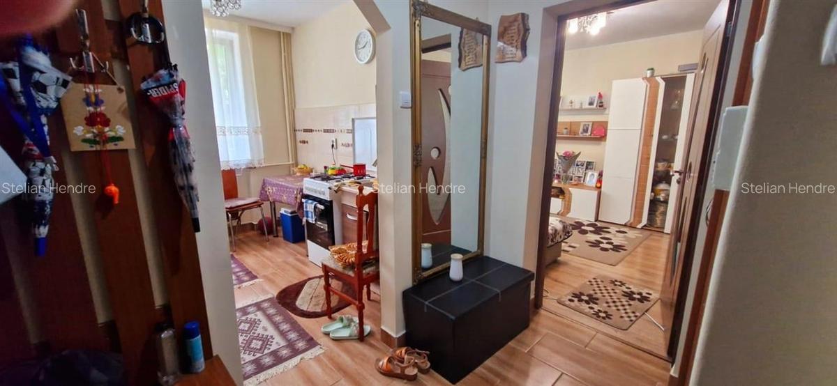 Apartament cu 2 camere semidecomandat în Decebal - 3
