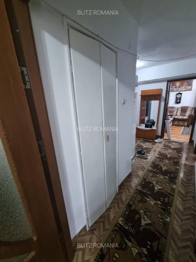 Apartament 2 camere decomandate, 52mp, etaj 1/2, in Filiasi, centru - 8
