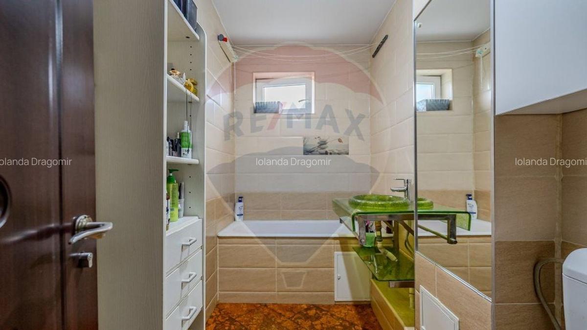 Apartament 2 camere, decomandat, parter + beci + 2 parcari =74,000 - 3