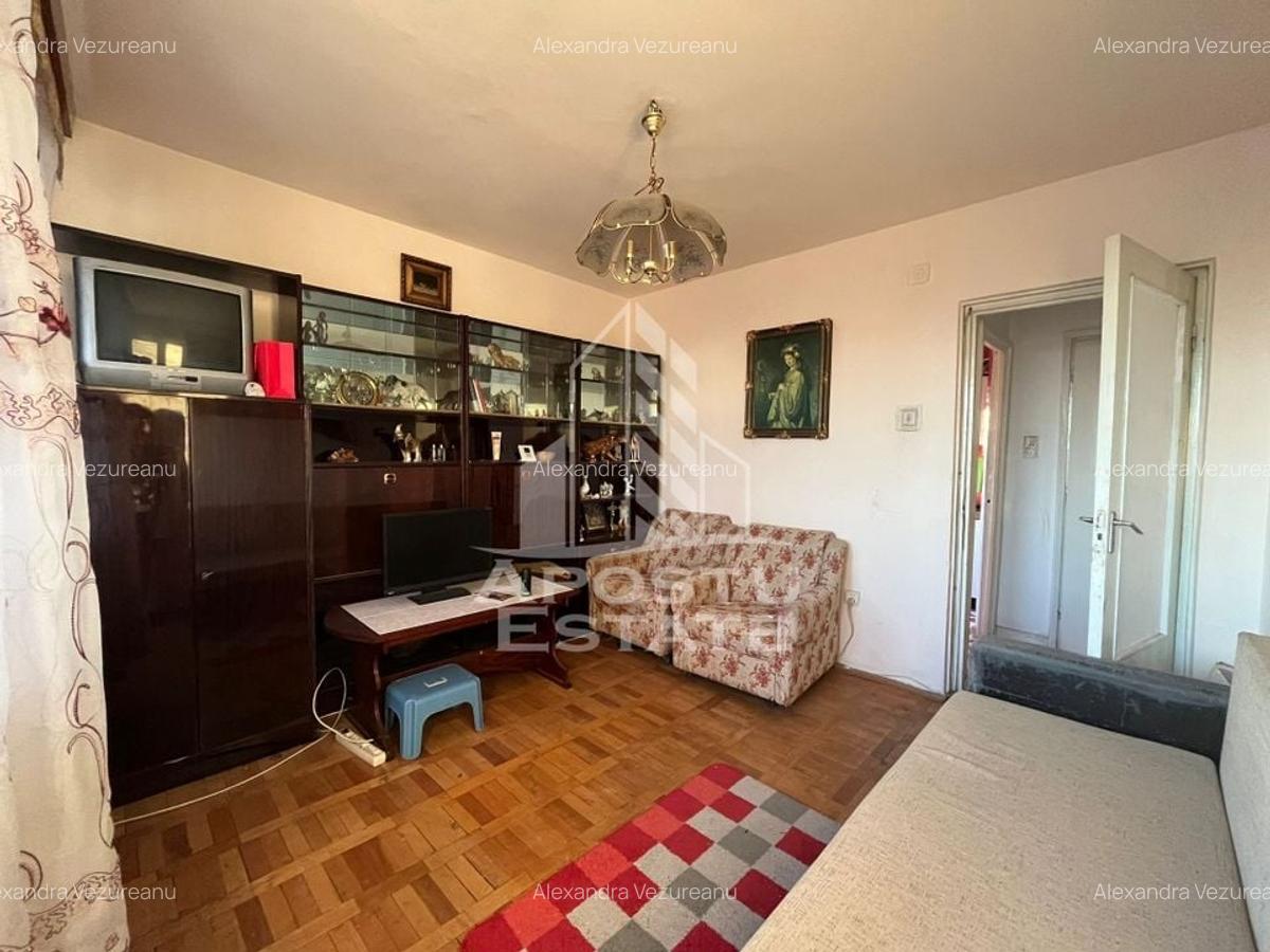 Apartament 2 camere, decomandat, etaj intermediar, Spitalul Judetean - 3