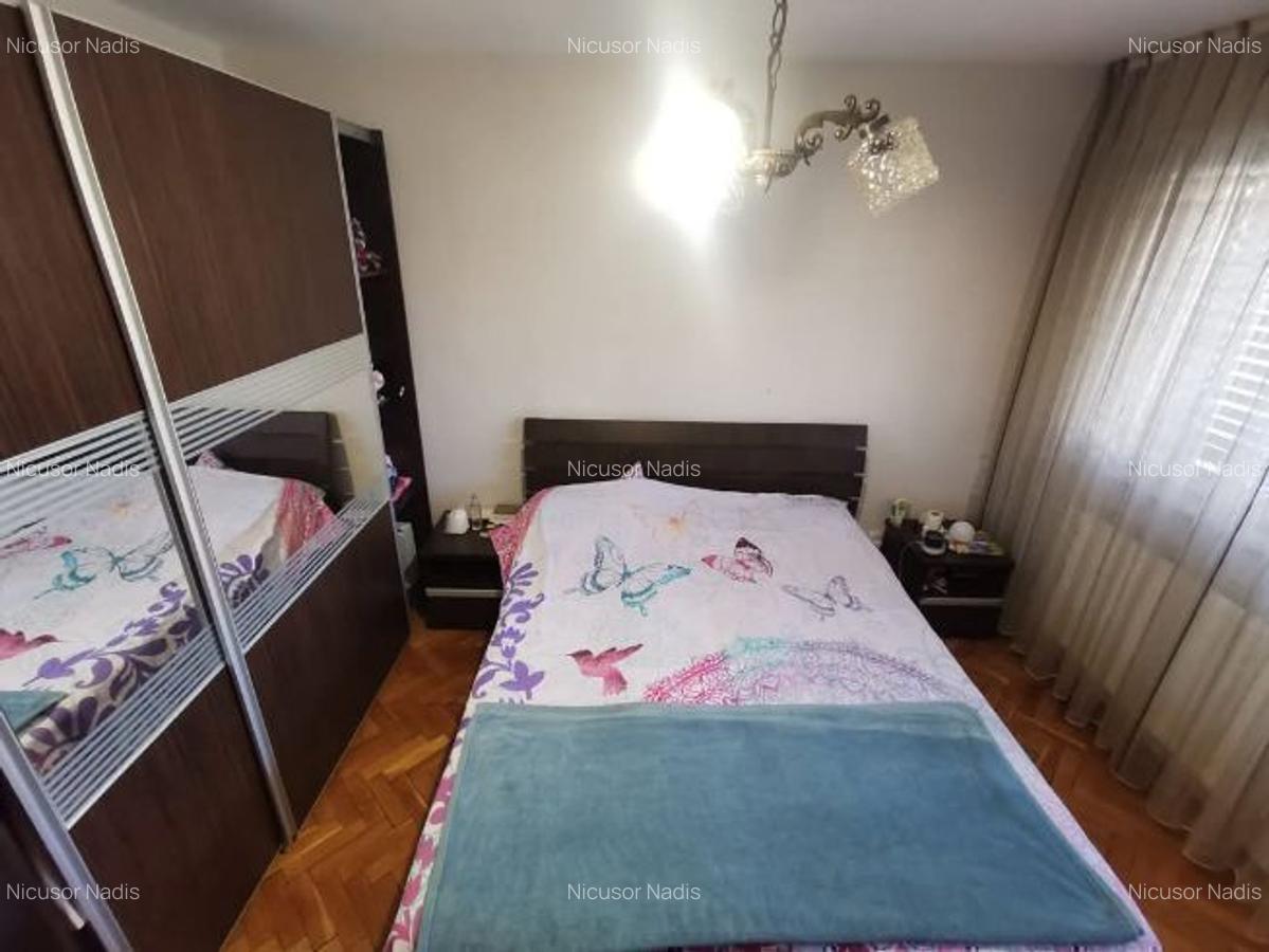 Apartament de vânzare - 7