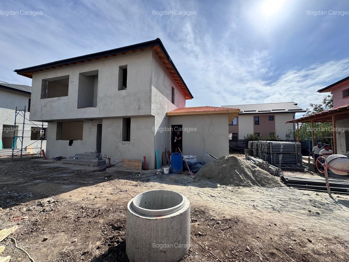 Casa individuala P+1+Pod. 5 cam. Util 160mp. Teren 390mp - 2