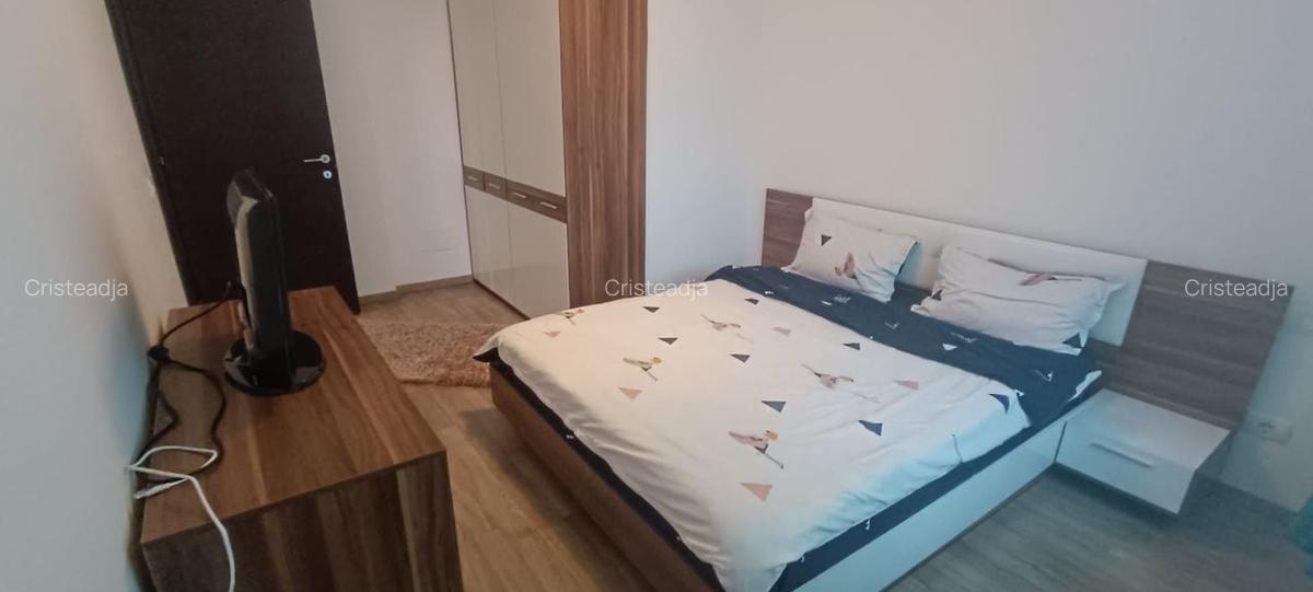 Apart. 2 cam. mare + Parcare + Terasa ! Sector 6 - 5